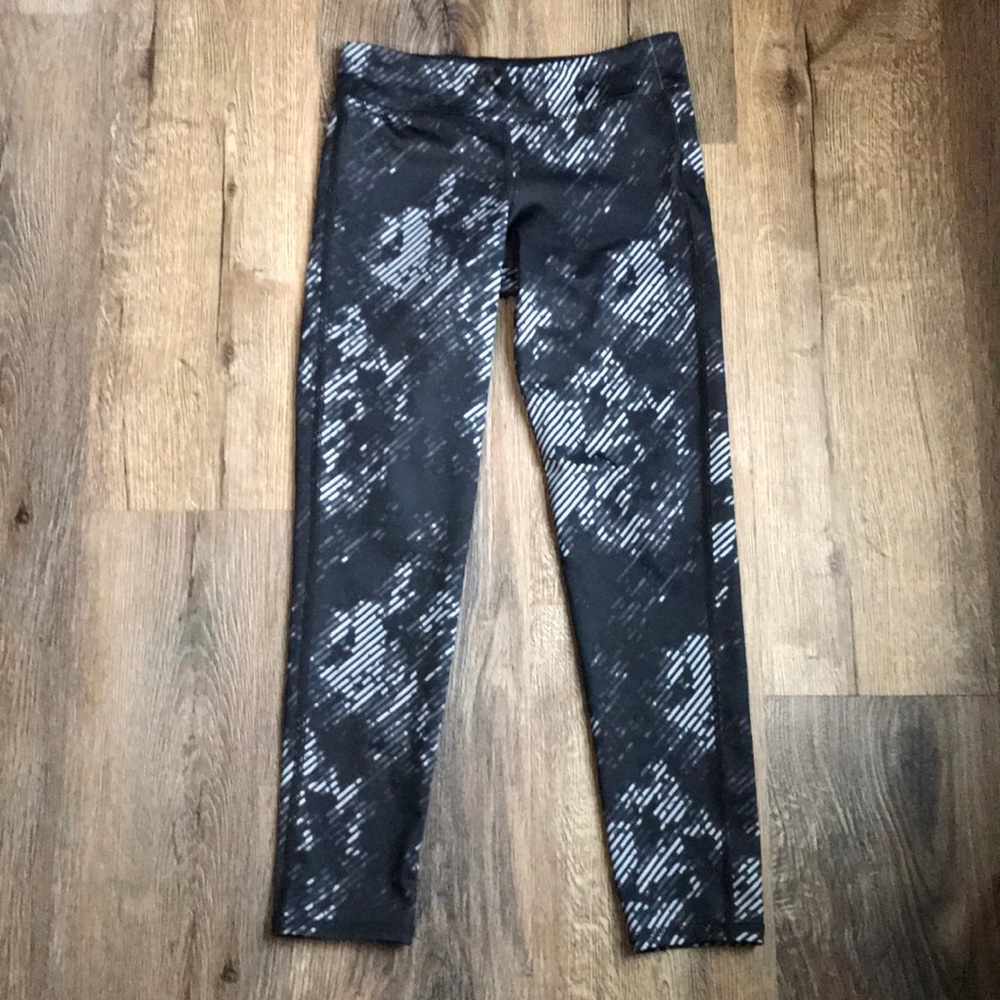 Girls Active Leggings Size Medium (8)